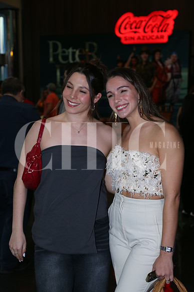 Sofia Vargas y Camila Saracho 0