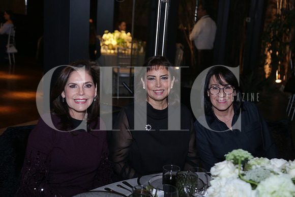 Lucia Garza de Jiménez, Doris Jiménez y Leticia Morales 1