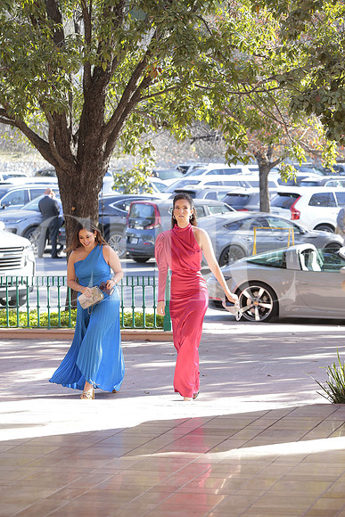 Lucia Chavez y Gretta Warholtz 2