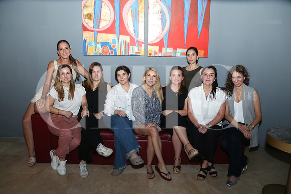 Alejandra Menchaca, Nora Treviño, Blanca Garza, Mónica Martínez, Roberta Barrera, Paty Silveira, Ana Cecy Martínez, Alma Franco y Edna Díaz de Sandy 5