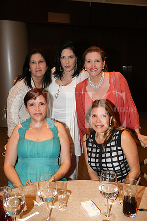 Cucuy Odriozola, Verónica Garza, María Elena Rodríguez, Catalina Barrenechea y Alejandra Benavides