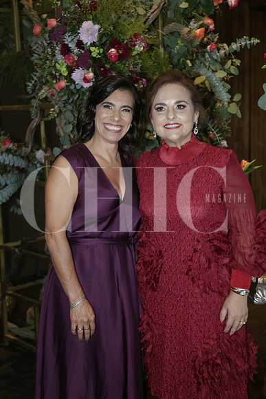 Angélica Varela y Claudia González de Romero