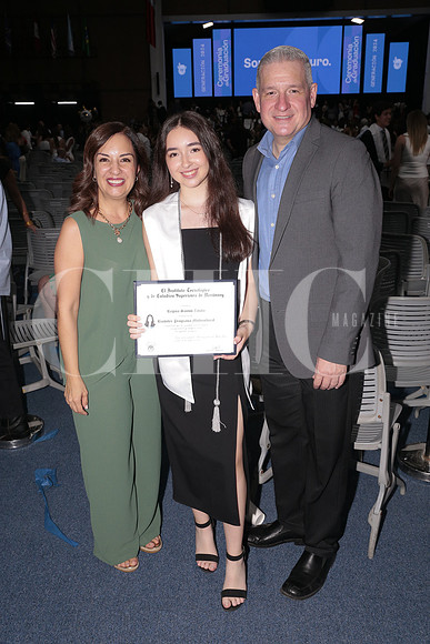 Patricia Zavala, Regina Santos y Arturo Santos 2