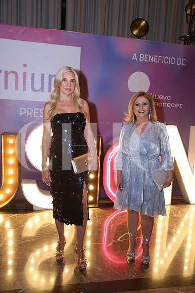 Regina Croa de Osuna y Julisa Sánez de Sánchez 1