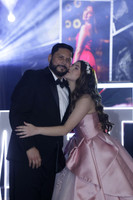 Adrián Garza y Mariana Garza