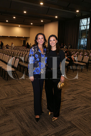 Sofia Izaguirre de García y Eugenia García 0