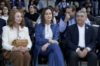 Carmén Junco de garza T, Eva Garza Laguera de Fernández y José Antonio Fernández