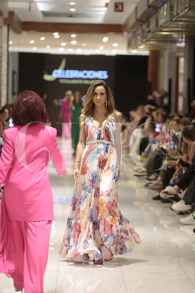 Desfile ya puedo escucharte 332