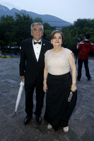 Arturo Martínez y Graciela de Martínez