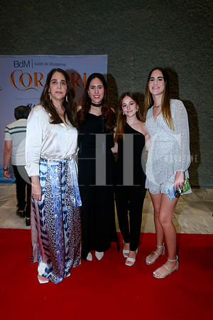 Lucia Merino de Regules, Lucia Regules, Sofia Villanueva e Isabela Regules