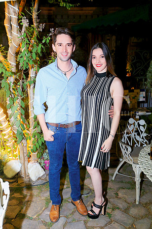 Carlos Cepeda y Sara Esquivel