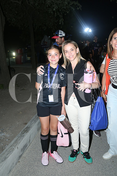 Mariam Valdez y Lucy Assis