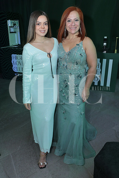 Clau Carreon y Clau Oviedo 3