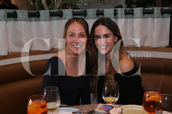 Mariajose Martínez y Camila Allen1