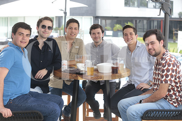Marcelo Colyer, David Arechavaleta, Victor Zuñiga, James Colyer, Diego Garza y Mauricio Colyer 2