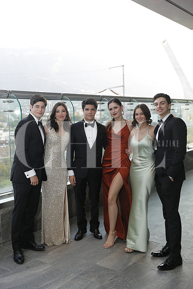 Sebastian Navarro,  Raquel Quiroz, Juan Lebrija, Sofia Martínez, Andrea Martin y Elías Naime (2)