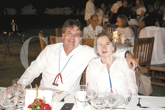 Armando García Segovia y Marisa Fernández de García