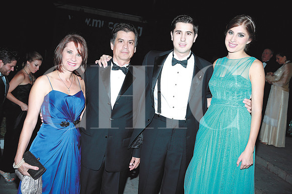 Claudia Rubio de Escalante, Edgar Escalante, Edgar Escalante y Cecy Peña