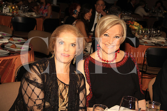 Rosy Cabrera de Zambrano y Sylvia de Villarreal