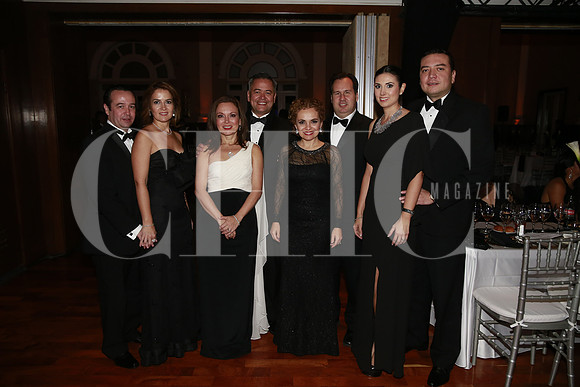 Jaime Rodríguez, Alicia de Rodríguez, Laura Garza de Mata, Francisco Mata, Lisa Garza de De la Garza, Mauricio de la Garza, Wiilly González y Gaby de González