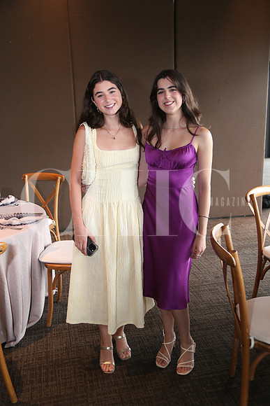 Paloma García y Mariana García 1