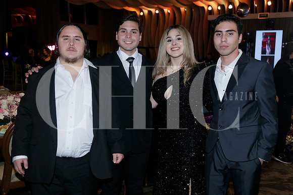Mijail Garza, Elias Cazola, Jean Cazola y Angela Garza