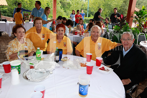 Elba de Guevara, María Teresa Guevara, Paula Ballí de Guevara, Gerardo Guevara Páez y Rafael Páez (1)