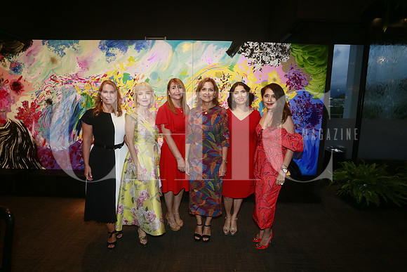 Mary Carmen Herrera de De la Torre, Ana María González de Zambrano, Beatriz Salinas de Guitron, Nelva Ramírez de Garza, Mónica Díaz de Zambrano e Ivonne Pineda (2)