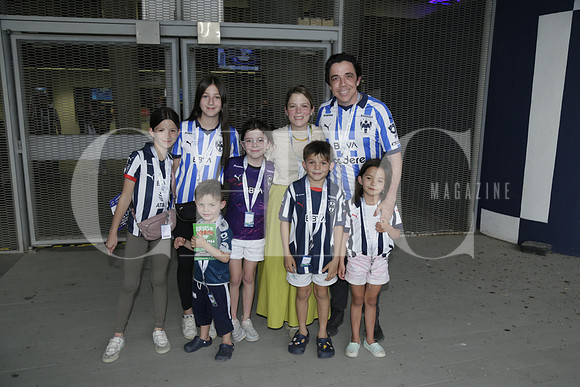 Caty Toussaint, Cecy Toussaint, Emilio Toussaint, Esthela Toussaint, Sara Toussaint, Patricio Marisa Rico, Marisa Rico y Patricio Toussaint