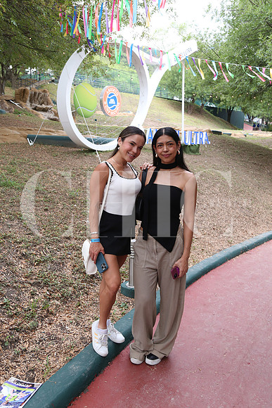 Karla Fernández y Gabriela Valdez 0