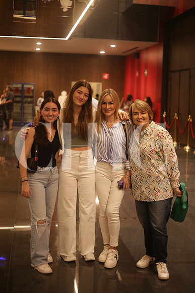 Bárabra Guagnelli, Gabriela Niño, Laura Gómez y Pamela González 1