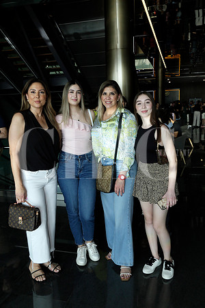 Mara Peña, Natalia Hinojosa, Beatriz Peña y Marcela Garza (3)