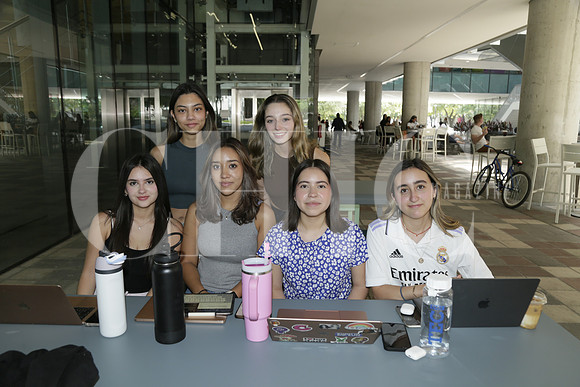 (arriba)Andrea Muñoz, Michelle Martínez, (abajo de izq a der) María Fernanda Velasco, Natalia Guardado, Fernanda Rebollar y Martha Fernanda González (2)