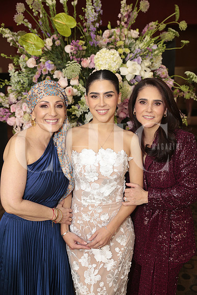 Patricia Vargas, Valeria Muñoz e Irma Muñoz 6