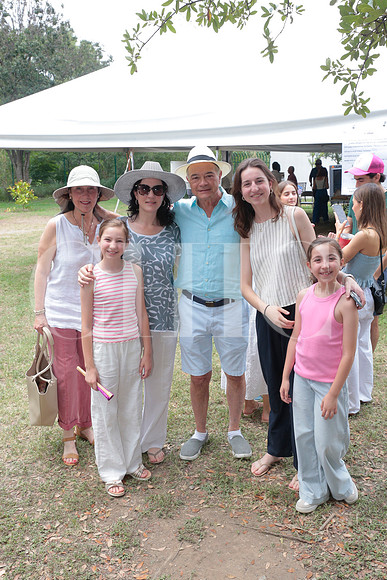 Teresa Garza, Teresa Páez, Alejandro Páez, Teresa Ortiz, Sofía Ortiz y María Ortiz 2