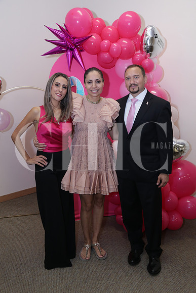 Priscila Benavides, Daniela Turcios y Homero Lozano 0