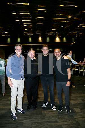 Roberto Rodarte, padre Patrick,  Eugenio Bosch y David Hurtado