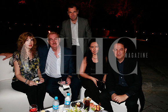 Martha de García, Ismael García, Adriana de Siller, Adrián Siller y Jesús Serrano