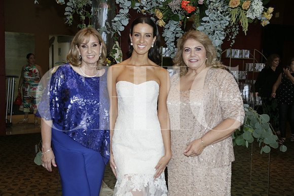 Betty Santos de Domene, Bárbara Domene y Claudia Hernández de Corral (4)