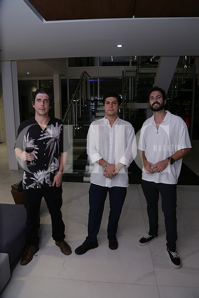 Rodrigo Valdes, Marcelo Cavzos y David Jaso 0