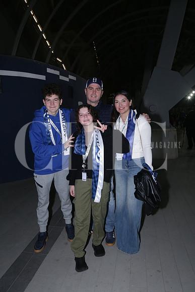 Carlos Portela, Carlos Portela, Cecy Gutiérrez y Sofia Portela 0