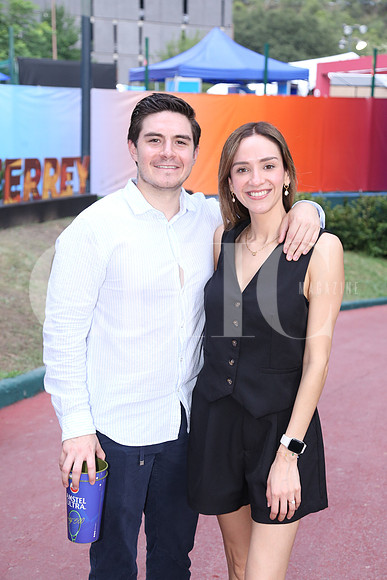 Jorge Vázquez y Carolina Robles 0