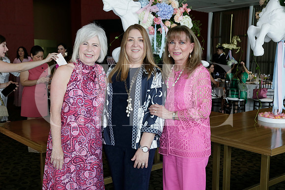 Magaly Garza de Marfil,, Sirenia González de Fernández y Graciela García