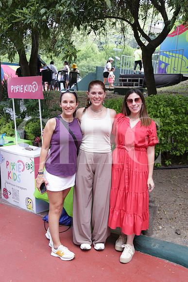 Diana Paulina Guerra, Cristy Ovalle y Ana Cecy Balli 1