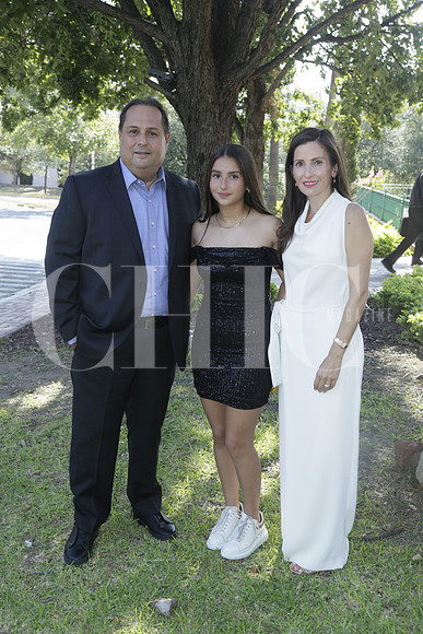 Federico Cruz,  Andrea Cruz y Andrea Escamila de Cruz