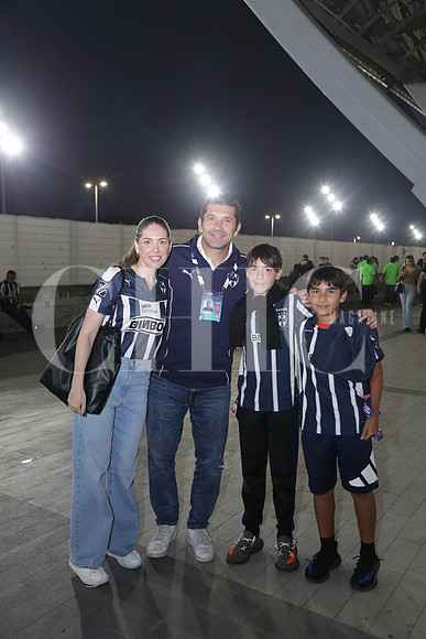 Bárbara Avila, Benito Flores, Jorge Eugenio Garza y Eugenio Flores 1