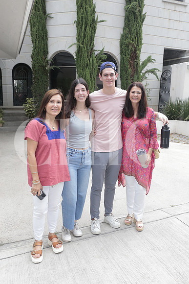 Claudia Villarreal, Macarena Pena, Antonio Pena y Martha Lozano 2