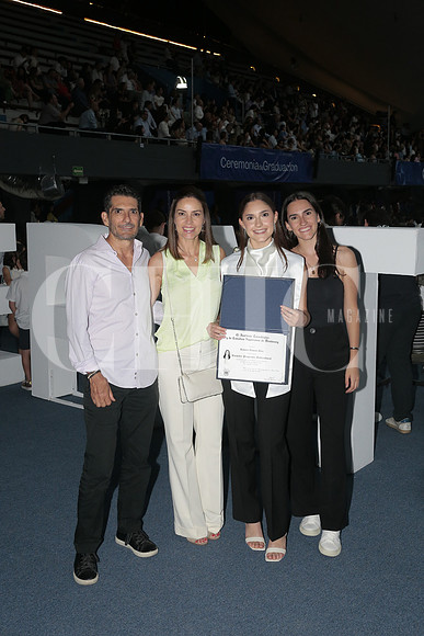 Miguel Ganem, Mónica Diaz, Renata Ganem e Isabella Ganem