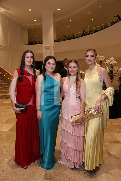 Raquel Colyer, Valeria Colyer, Andrea Colyer y Vivian Colyer 0
