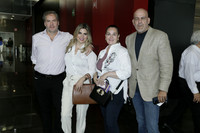 Antonio Montoya, Lorena Cortinas de Montoya, Paty Arrambide y Víctor Nuño